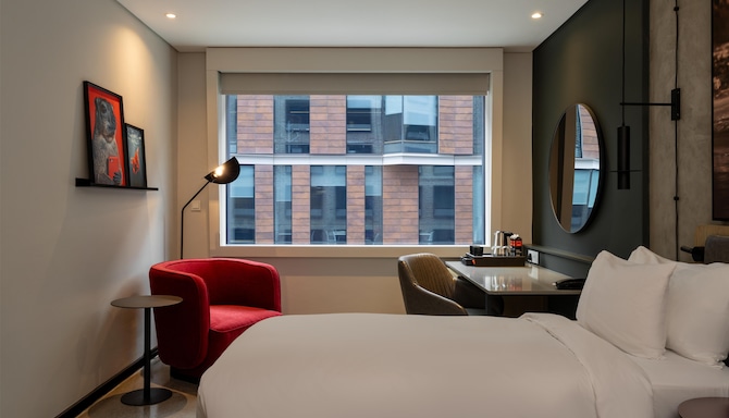 Radisson RED V&A Waterfront, Cape Town - Standard Room
