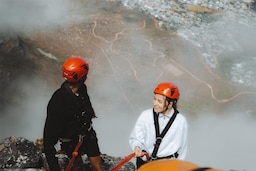 Radisson RED VandA Waterfront, Cape Town - Abseiling Table Mountain