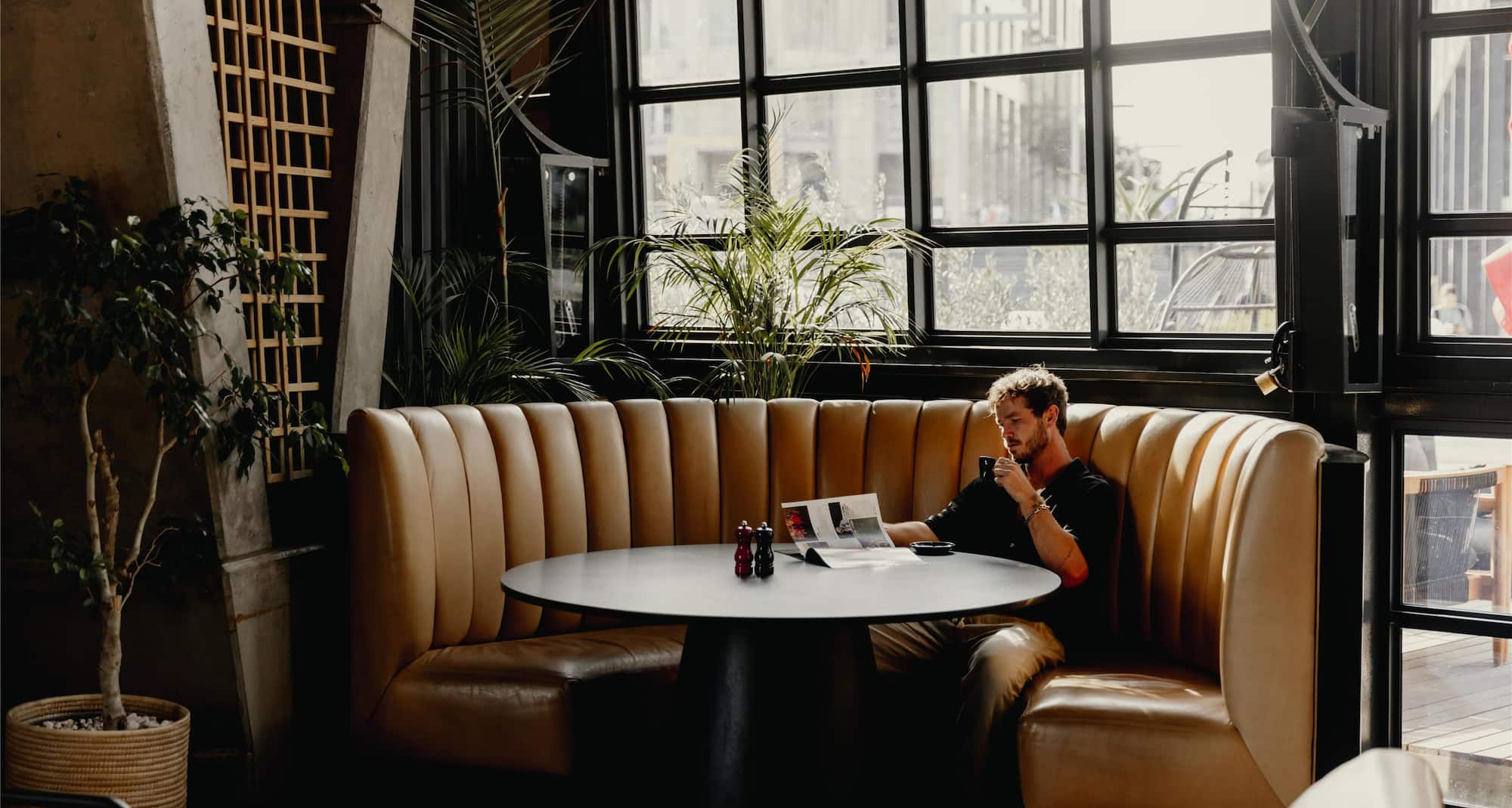 Radisson RED VandA Waterfront, Cape Town - OUIBAR + Ktchn lifestyle