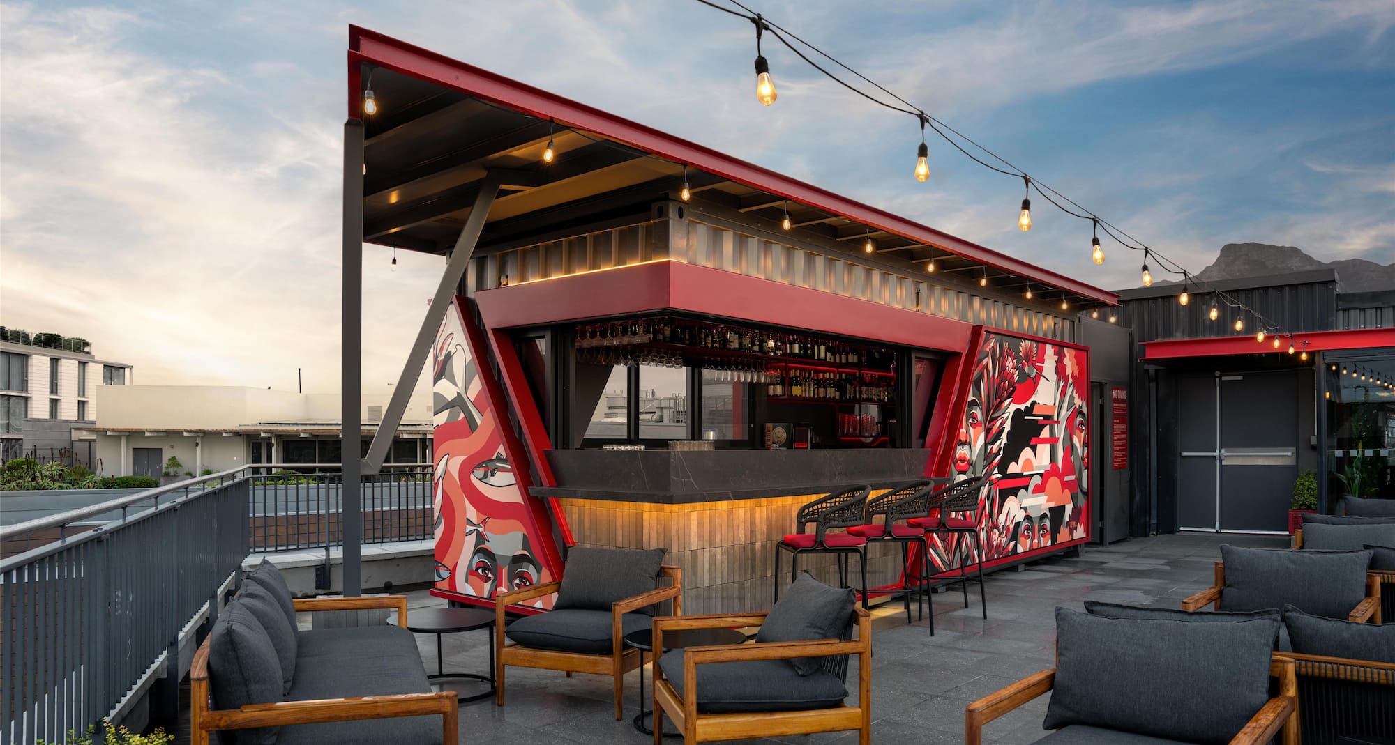 Radisson RED VandA Waterfront, Cape Town - RED Rooftop