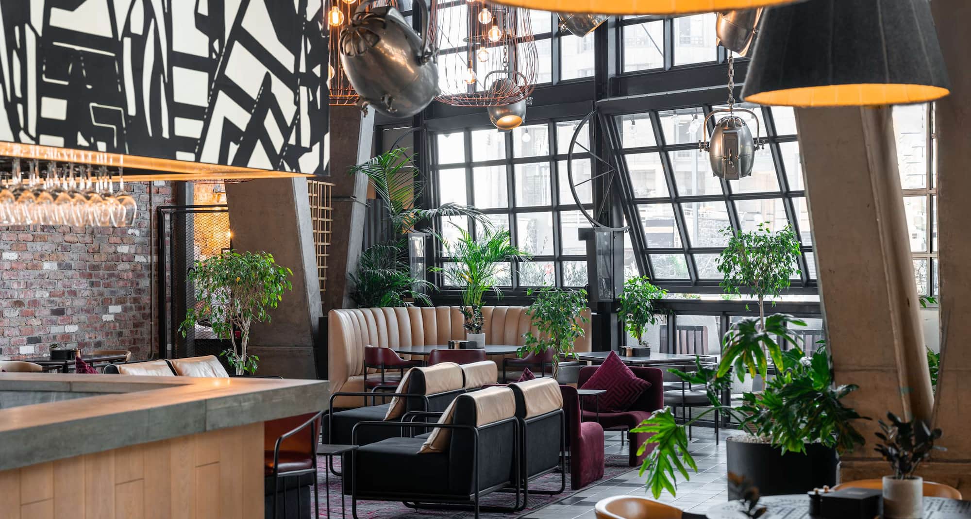 Radisson RED VandA Waterfront, Cape Town - Radisson RED OuiBar