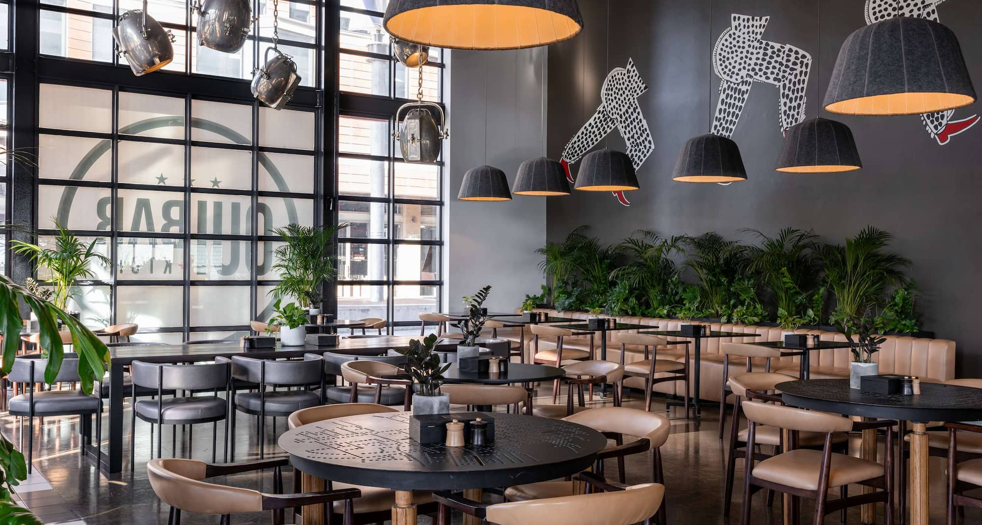 Radisson RED VandA Waterfront, Cape Town - Radisson RED OuiBar