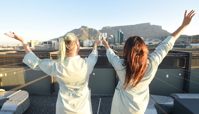 Radisson RED Hotel, V&A Waterfront, Cape Town - Chilli Bang Bang view of Table Mountain