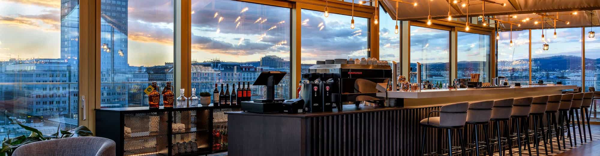 Radisson RED Vienna - Istros Rooftop Bar