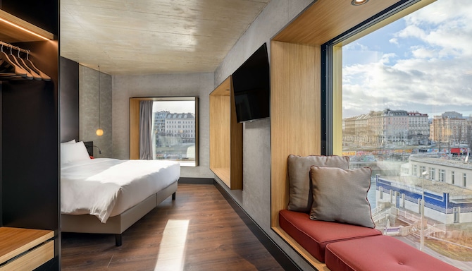 Radisson RED Vienna - Superior Room