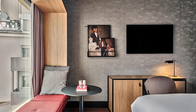 Radisson RED Vienna - غرفة ضيوف