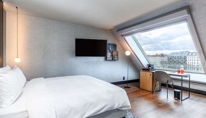 Radisson RED Vienna - جناح