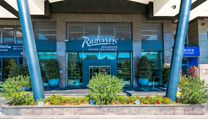 Radisson Residences Avrupa TEM Istanbul - Entrance of the Hotel