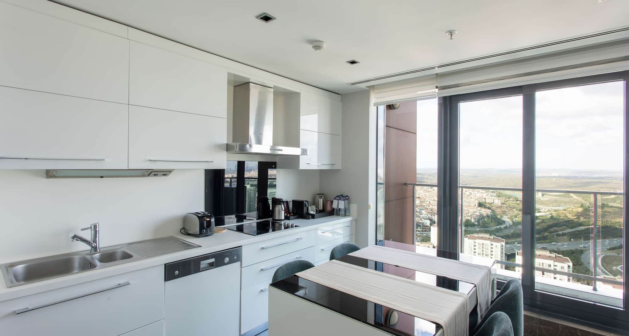 Radisson Residences Avrupa TEM Istanbul - Four Bedroom Presidential Suite