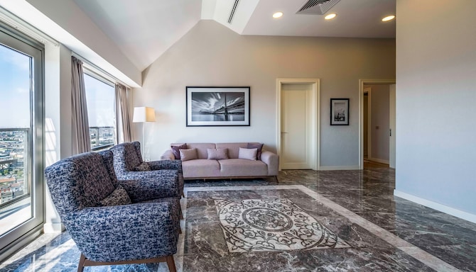 Radisson Residences Avrupa TEM Istanbul - Гостевые номера