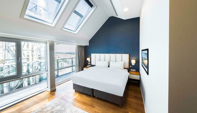 Radisson Residences Avrupa TEM Istanbul - Гостевые номера