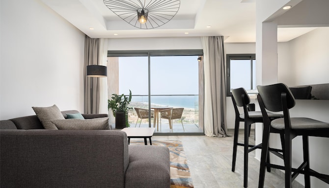 Radisson Residences Taghazout Bay - غرفة ضيوف
