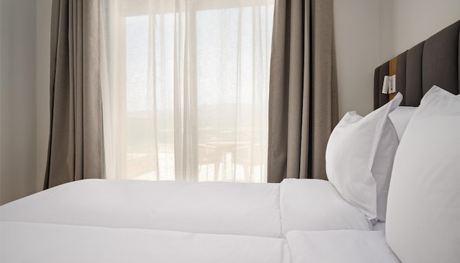Radisson Residences Taghazout Bay - غرفة ضيوف