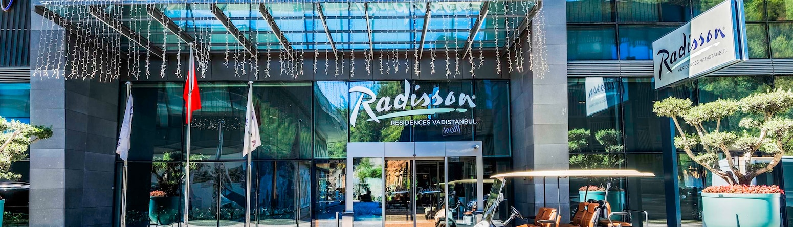 Radisson Residences Vadistanbul - Enterance and buggy services