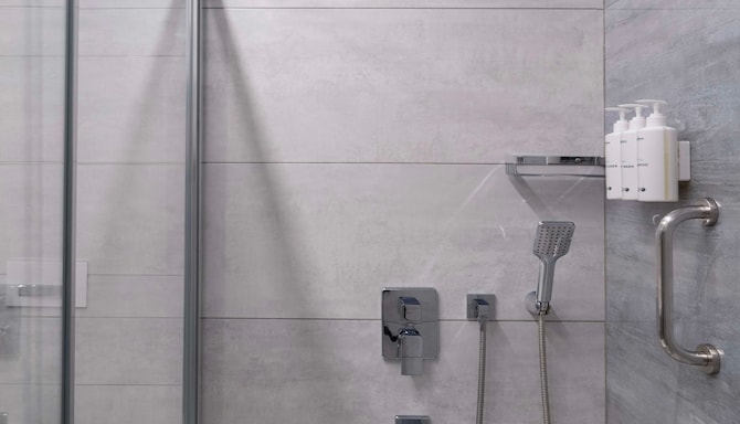 Radisson Residences Vadistanbul - Penthouse bathroom