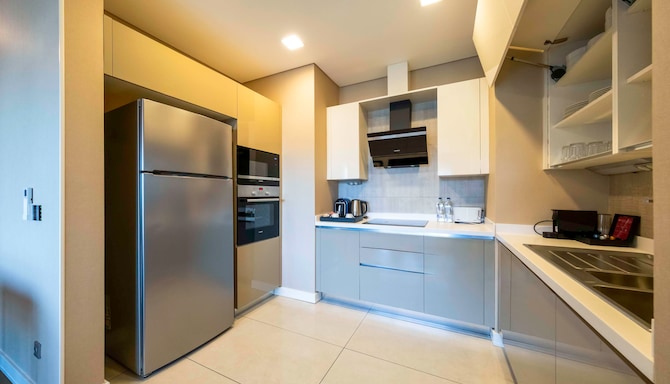 Radisson Residences Vadistanbul - Apartment kitchen