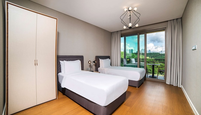 Radisson Residences Vadistanbul - Apartment second bedroom