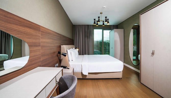 Radisson Residences Vadistanbul - Apartment master bedroom