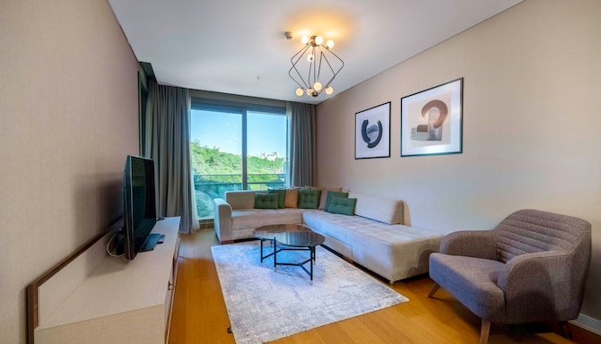 Radisson Residences Vadistanbul - Apartment living room