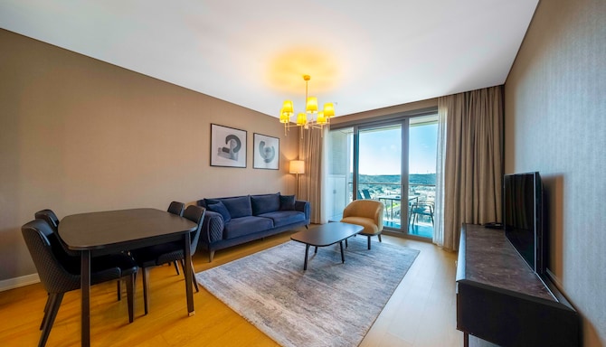 Radisson Residences Vadistanbul - Apartment living room