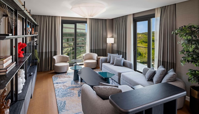Radisson Residences Vadistanbul - Penthouse living room
