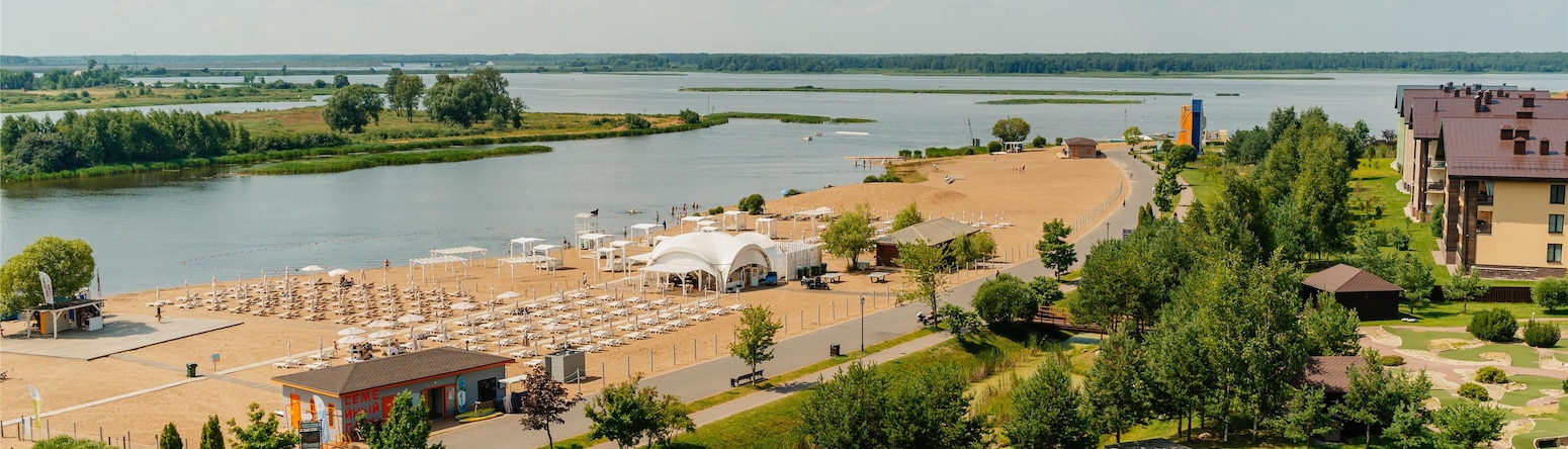 Radisson Residences, Zavidovo - Beach and BBQ tent