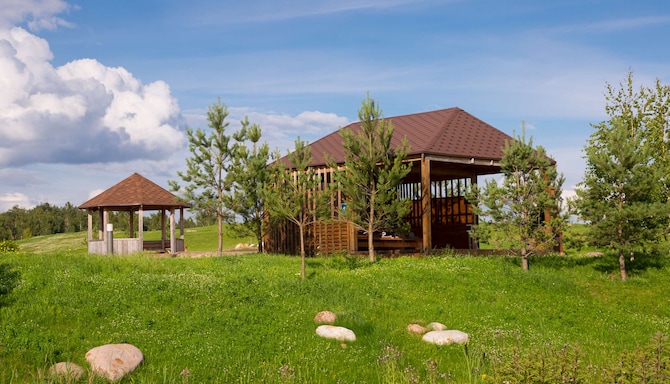 Radisson Residences, Zavidovo - патио с барбекю