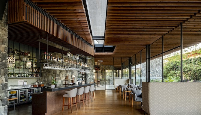 Radisson Resort and Spa Lonavala - Malhari Bar