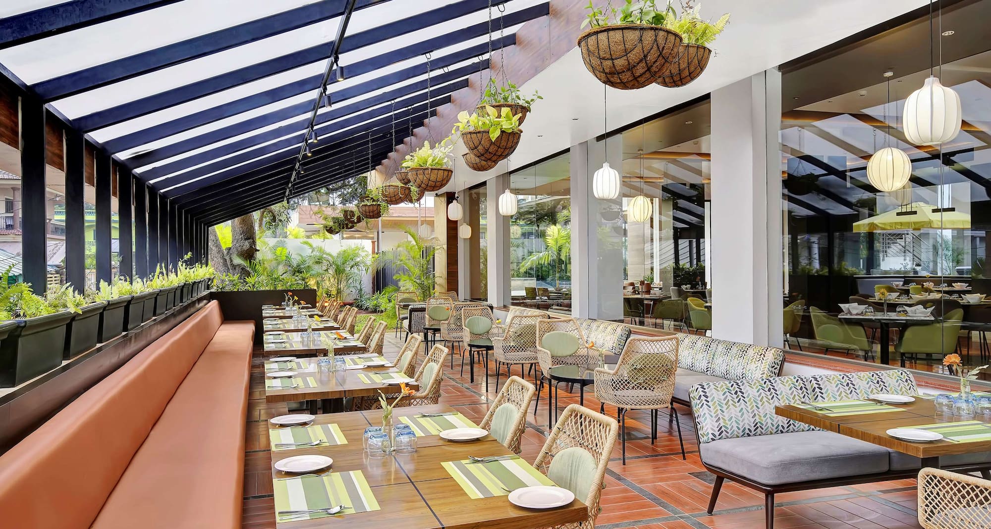 Radisson Hotel Goa Baga - Alfresco