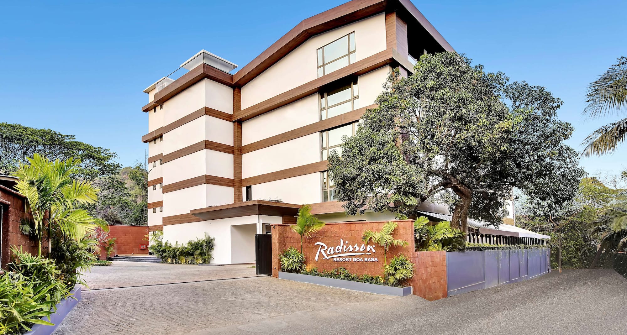 Radisson Hotel Goa Baga - Façade