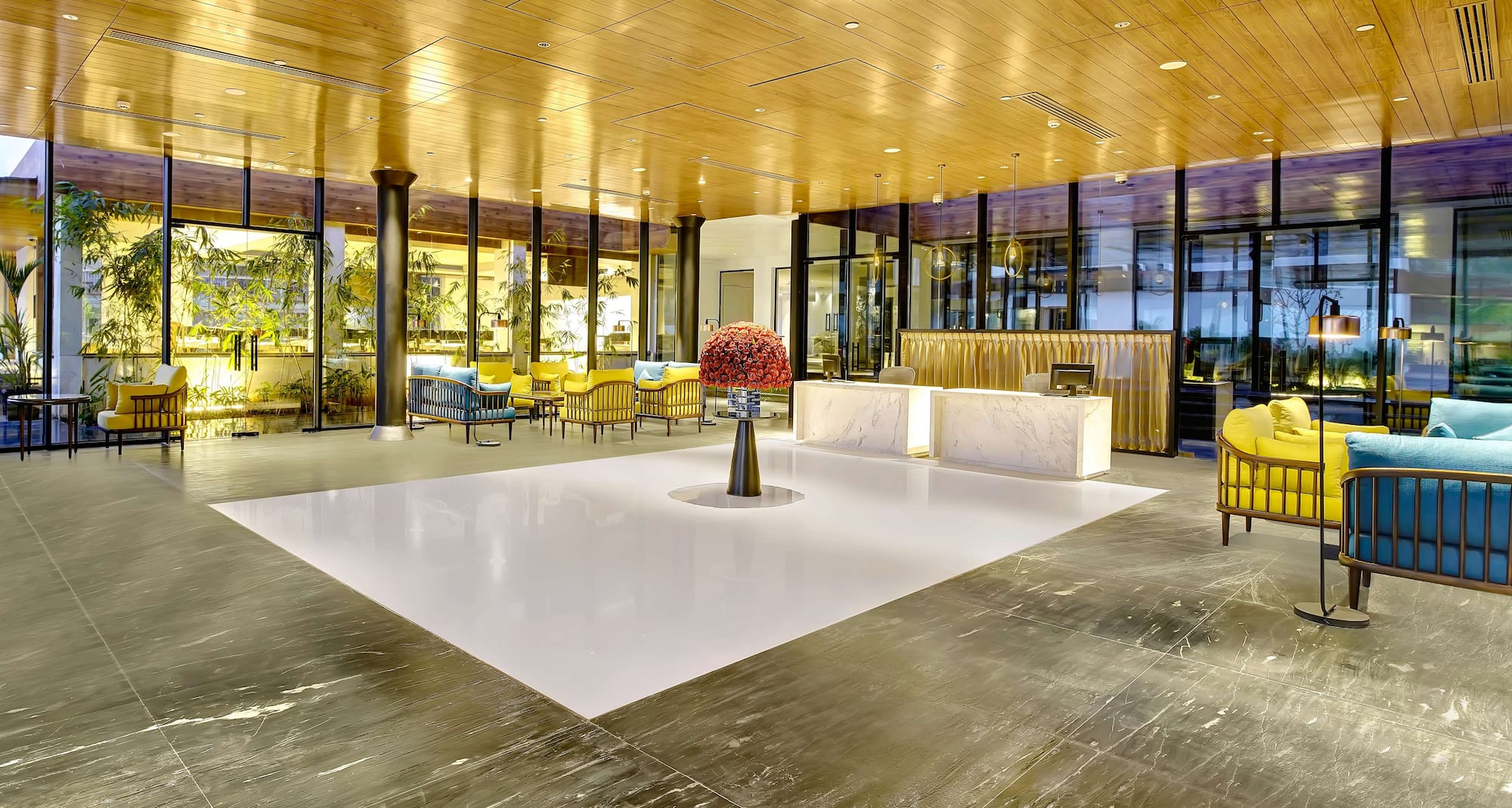 Radisson Hotel Goa Baga - Lobby