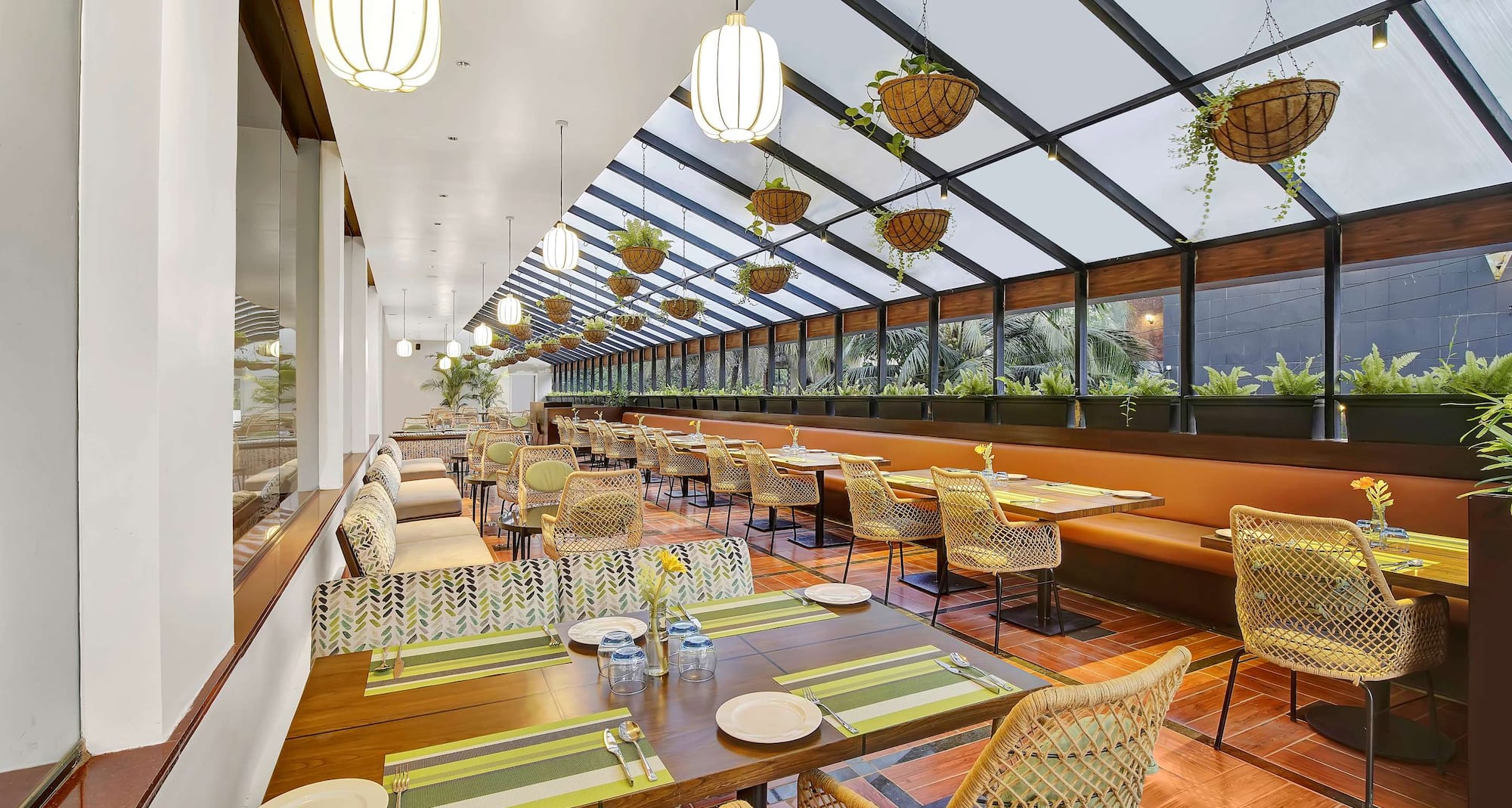 Radisson Hotel Goa Baga - Alfresco area