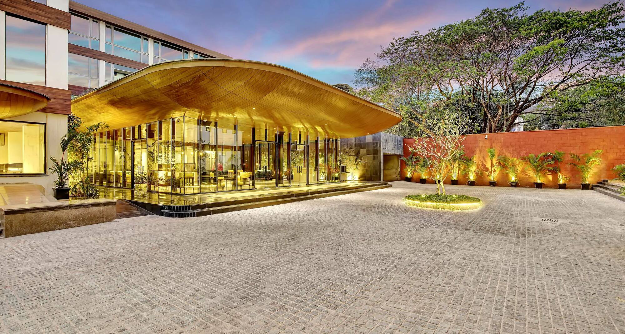 Radisson Hotel Goa Baga - Entrance
