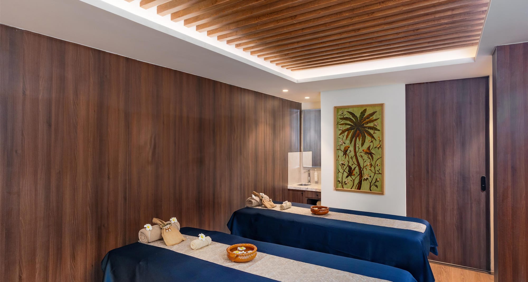 Radisson Resort Goa Baga - Spa