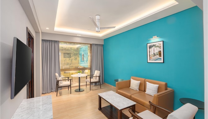 Radisson Resort Goa Baga - Executive Suite Living Room