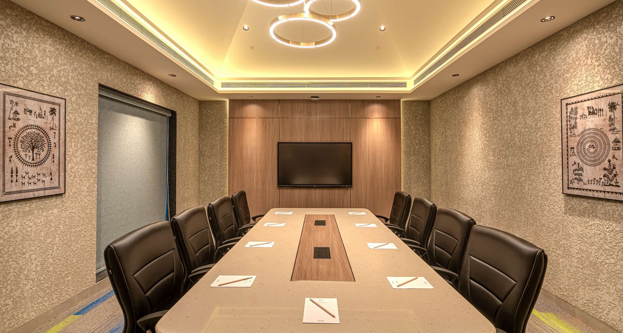 Radisson Resort Hatgad Saputara - Verde meeting room boardroom set-up