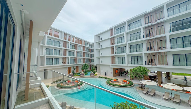 Radisson Resort Layan Phuket - Deluxe Room - Pool View