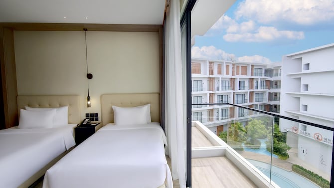 Radisson Resort Layan Phuket - Deluxe Room - Pool View
