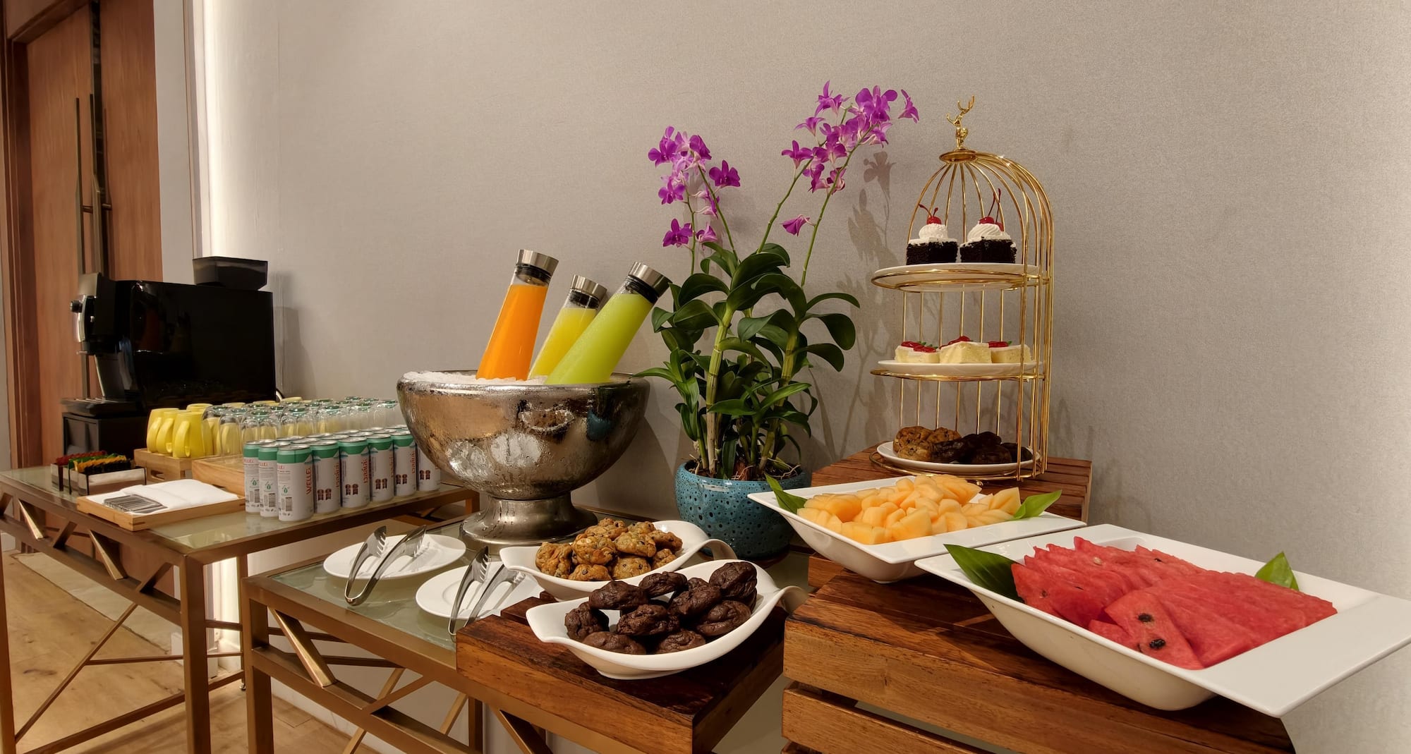 Radisson Resort Layan Phuket - Breakroom