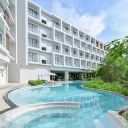 Radisson Resort Layan Phuket - Leisure Pool