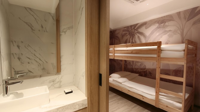 Radisson Resort Layan Phuket - Family Suite