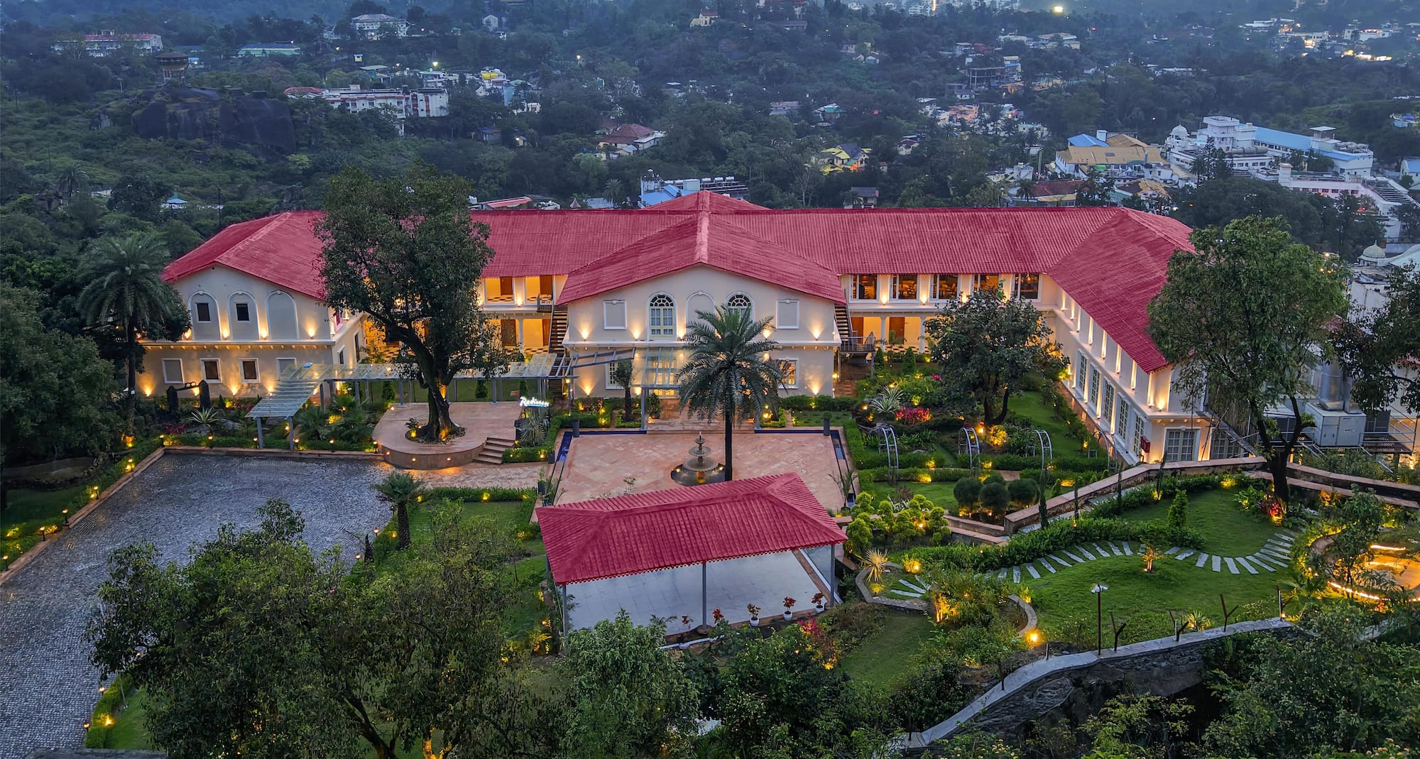 Radisson Resort Mount Abu - Facade