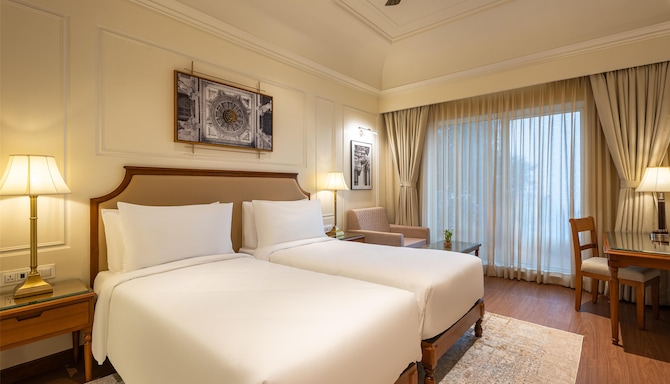 Radisson Resort Mount Abu - Superior Twin Bed