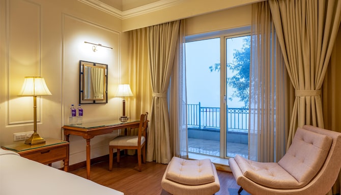 Radisson Resort Mount Abu - Junior Suite Balcony View