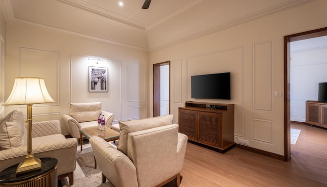 Radisson Resort Mount Abu - Executive Suite Living Area