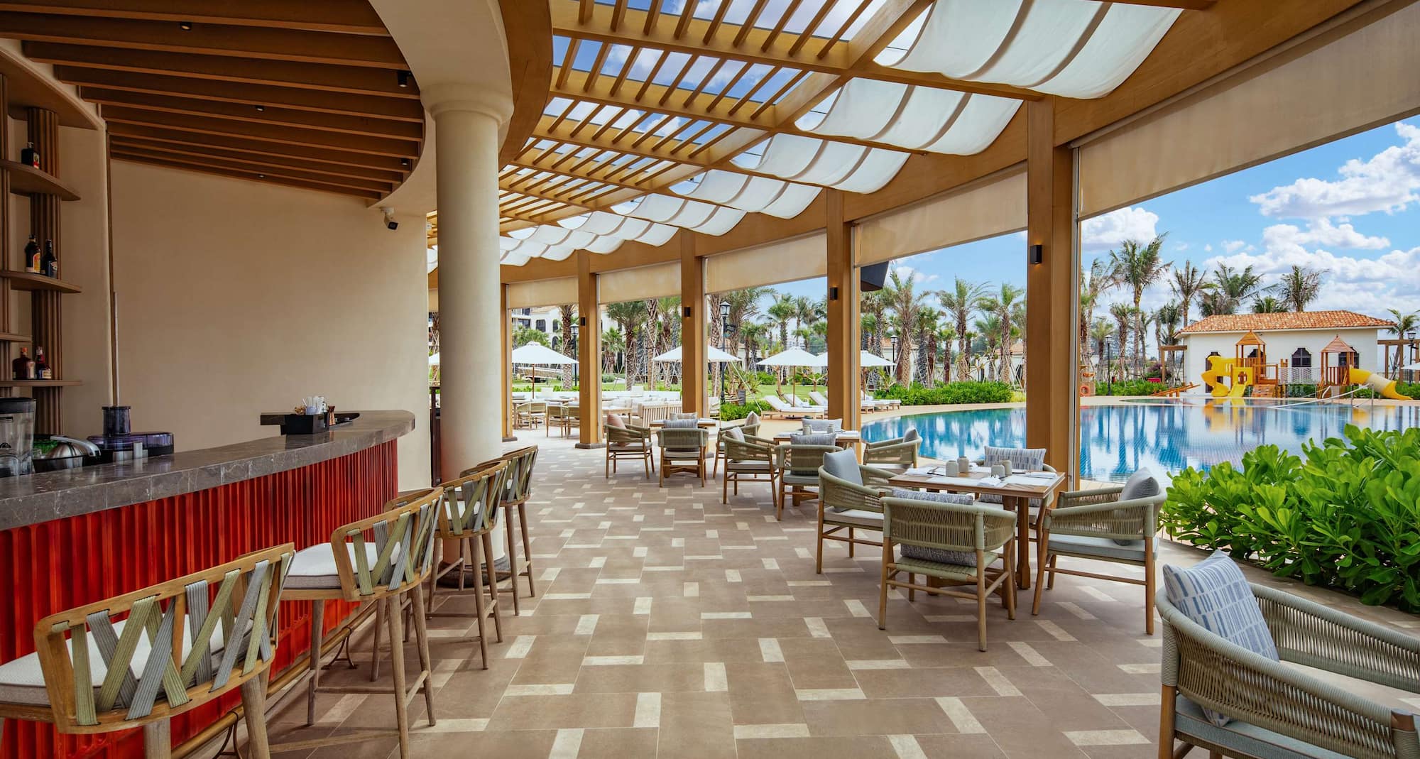 Radisson Resort Phan Thiet - Citrino Beach Restaurant and Bar