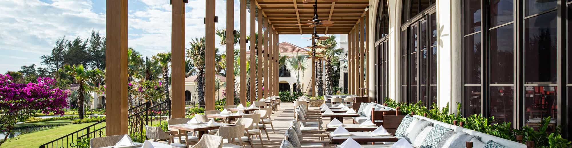 Radisson Resort Phan Thiet - Restaurant outside area