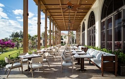 Radisson Resort Phan Thiet - Restaurant outside area