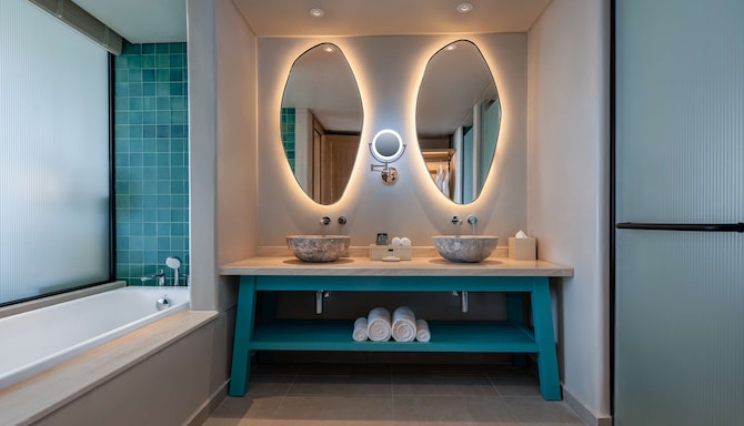 Radisson Resort Phan Thiet - Sviitti kylpyamme