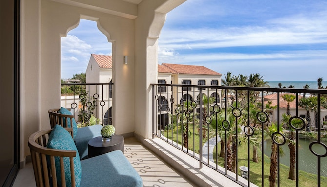 Radisson Resort Phan Thiet - Sviitti